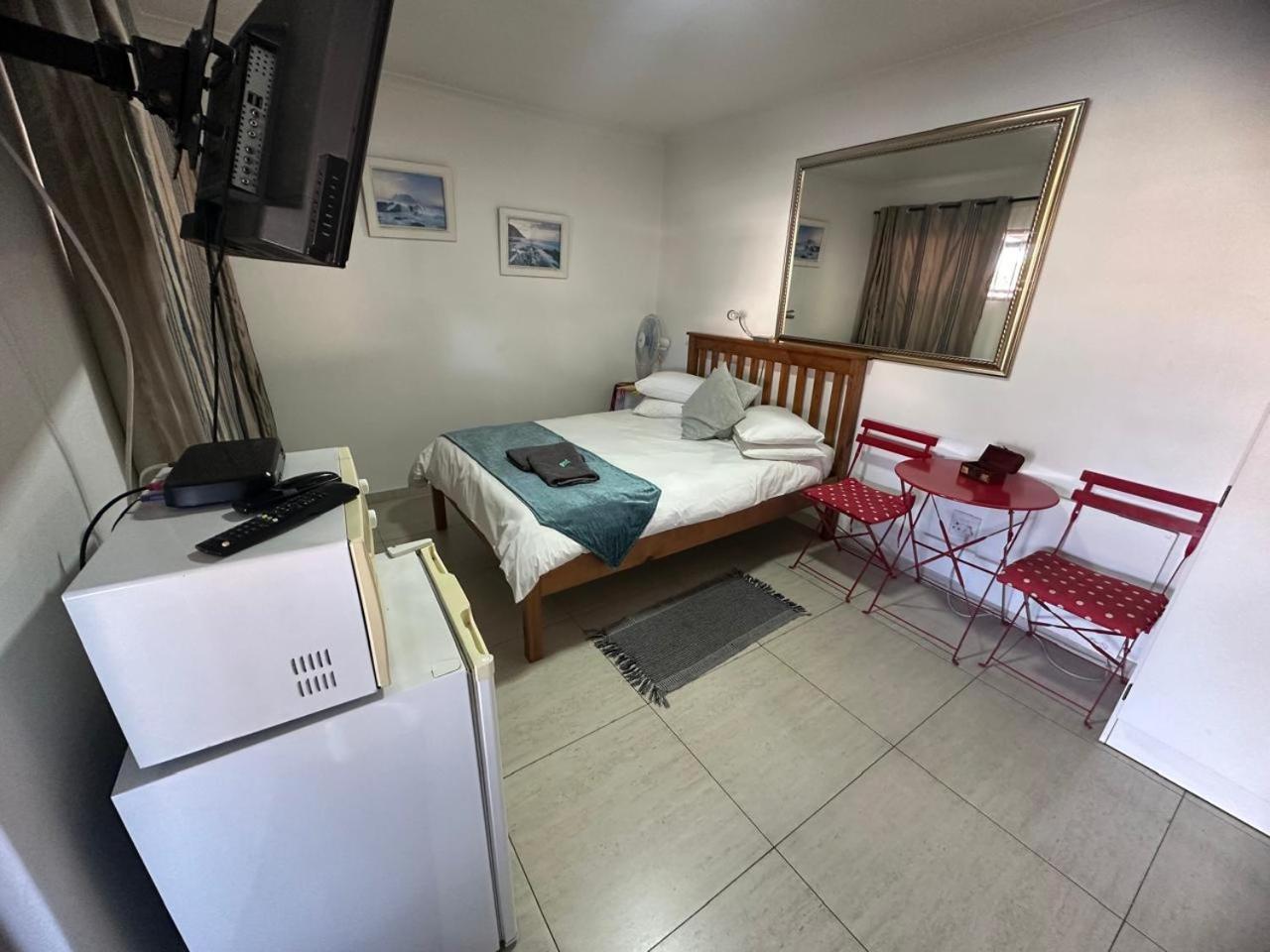 De Helling Self Catering Bed and Breakfast Brackenfell Εξωτερικό φωτογραφία